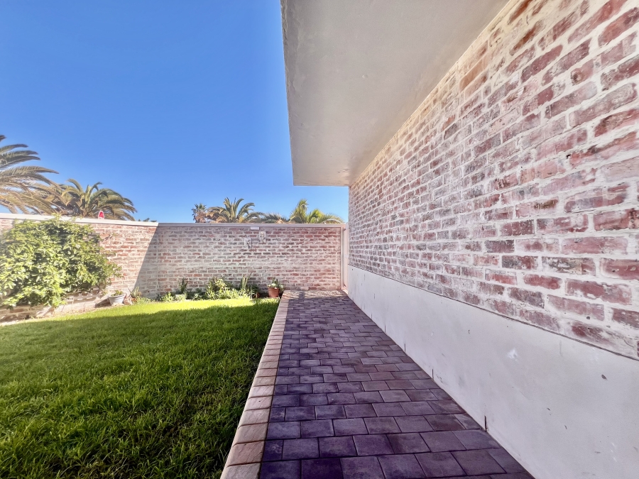 3 Bedroom Property for Sale in Bluewater Bay Western Cape